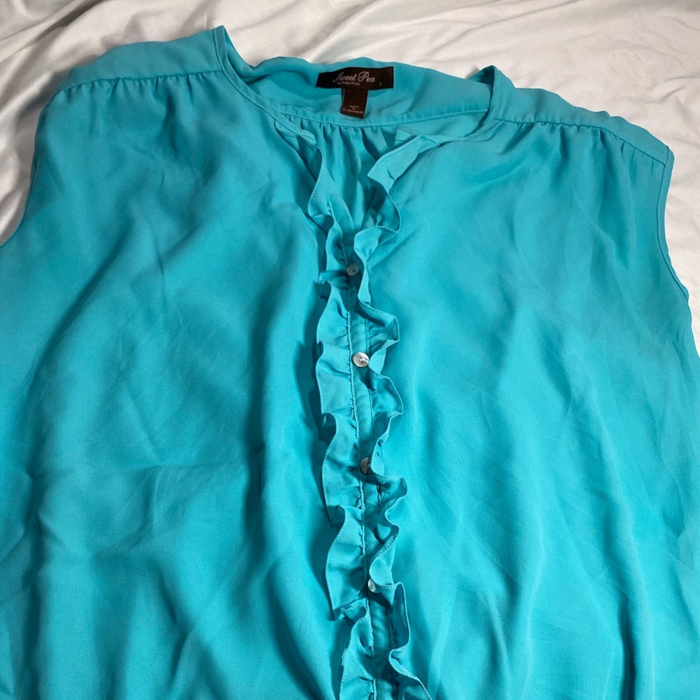 Sweet pea button up  blouse